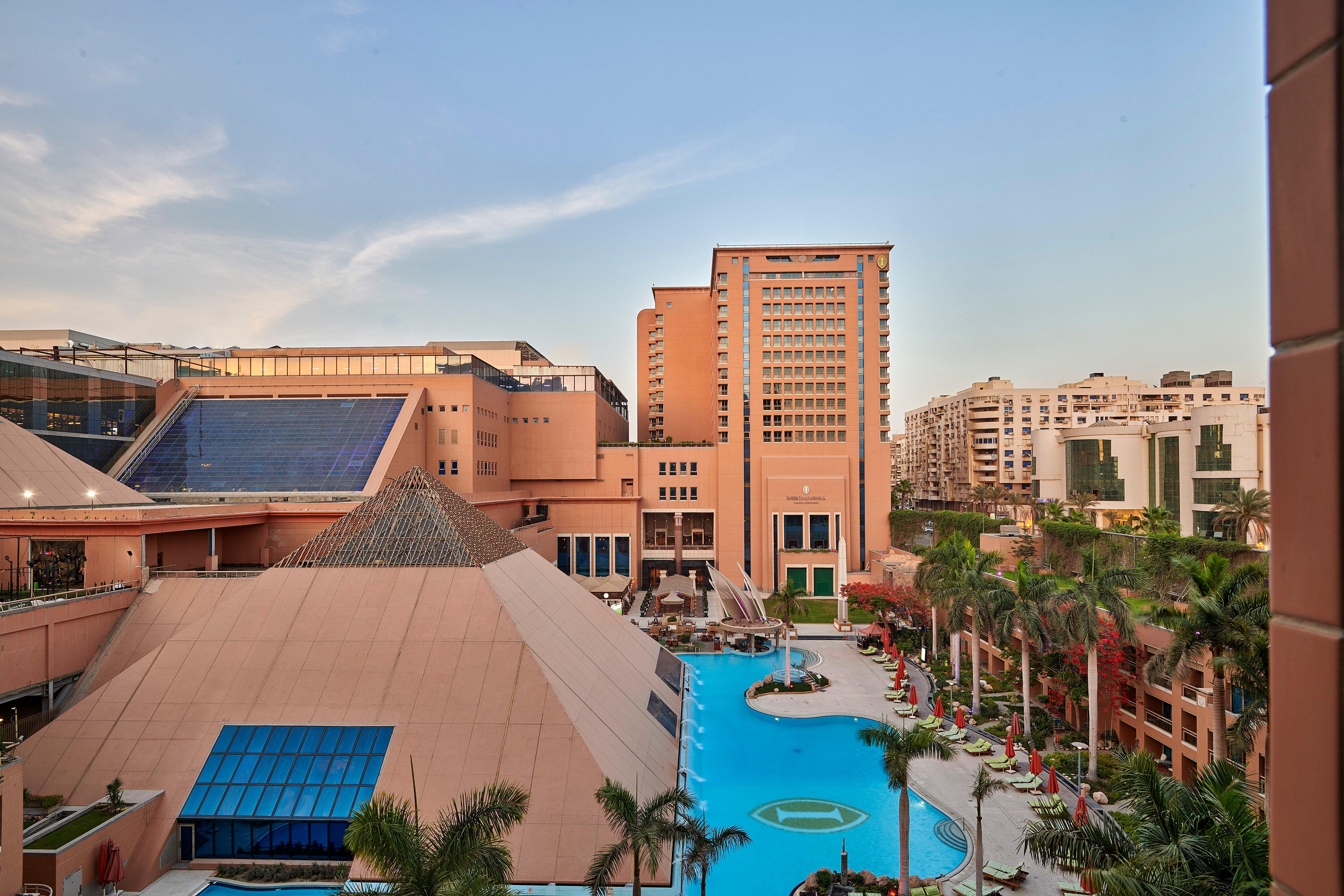 Intercontinental Cairo Citystars By Ihg Exterior foto The Pyramids Marriott Resort