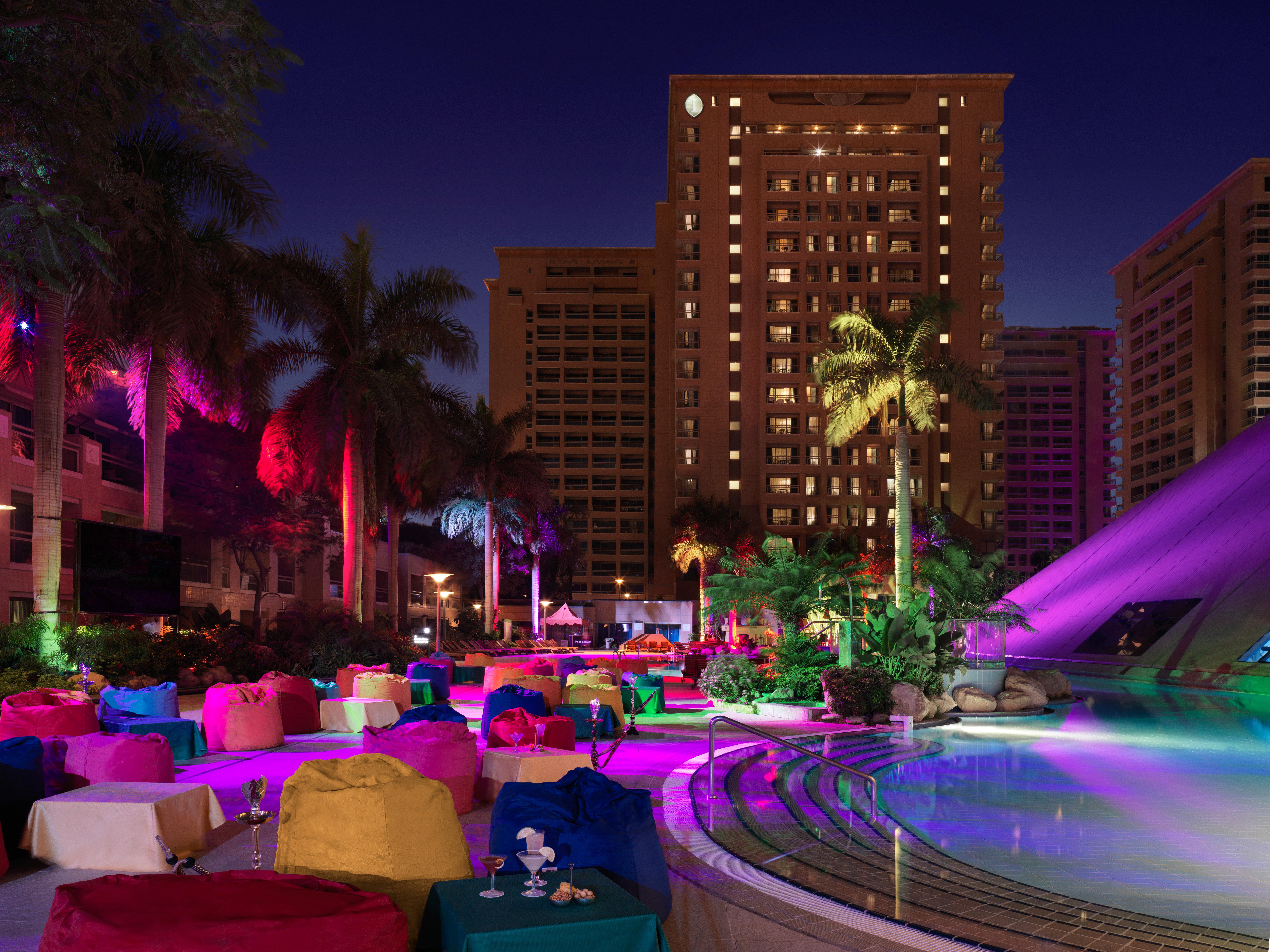 Intercontinental Cairo Citystars By Ihg Exterior foto The pool at the Hard Rock Hotel